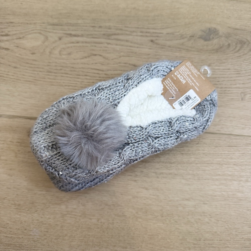 Ballerina Knit Pom Womens Plush Lined Cozy Non Slip Soft Slipper - Gray M/L New